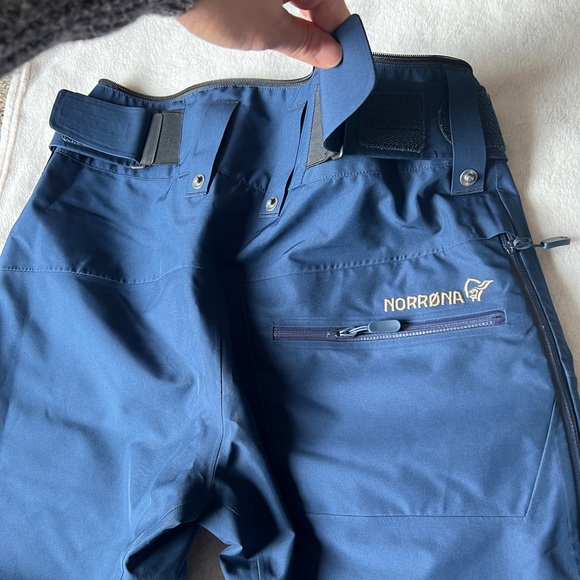 Norrona Insulated Ski & Snow Pants - Picture 2 of 8